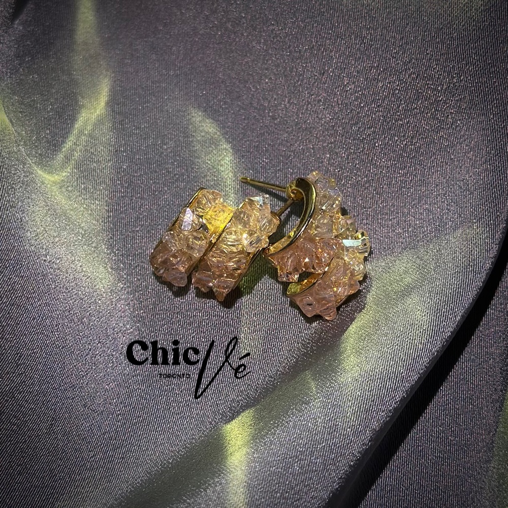 【Aurelia】C-shaped Crystal Ear Studs (S925 Silver-Plated) - Picture 3 of 3